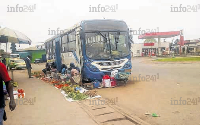 Un bus de la Sogatra abandonné depuis plus d’un an à Mouila !